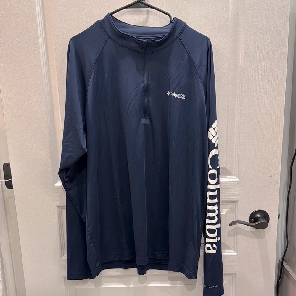 NWOT Men’s Columbia PFG Blue Long Sleeve Rash Guard for Swim - Size XL